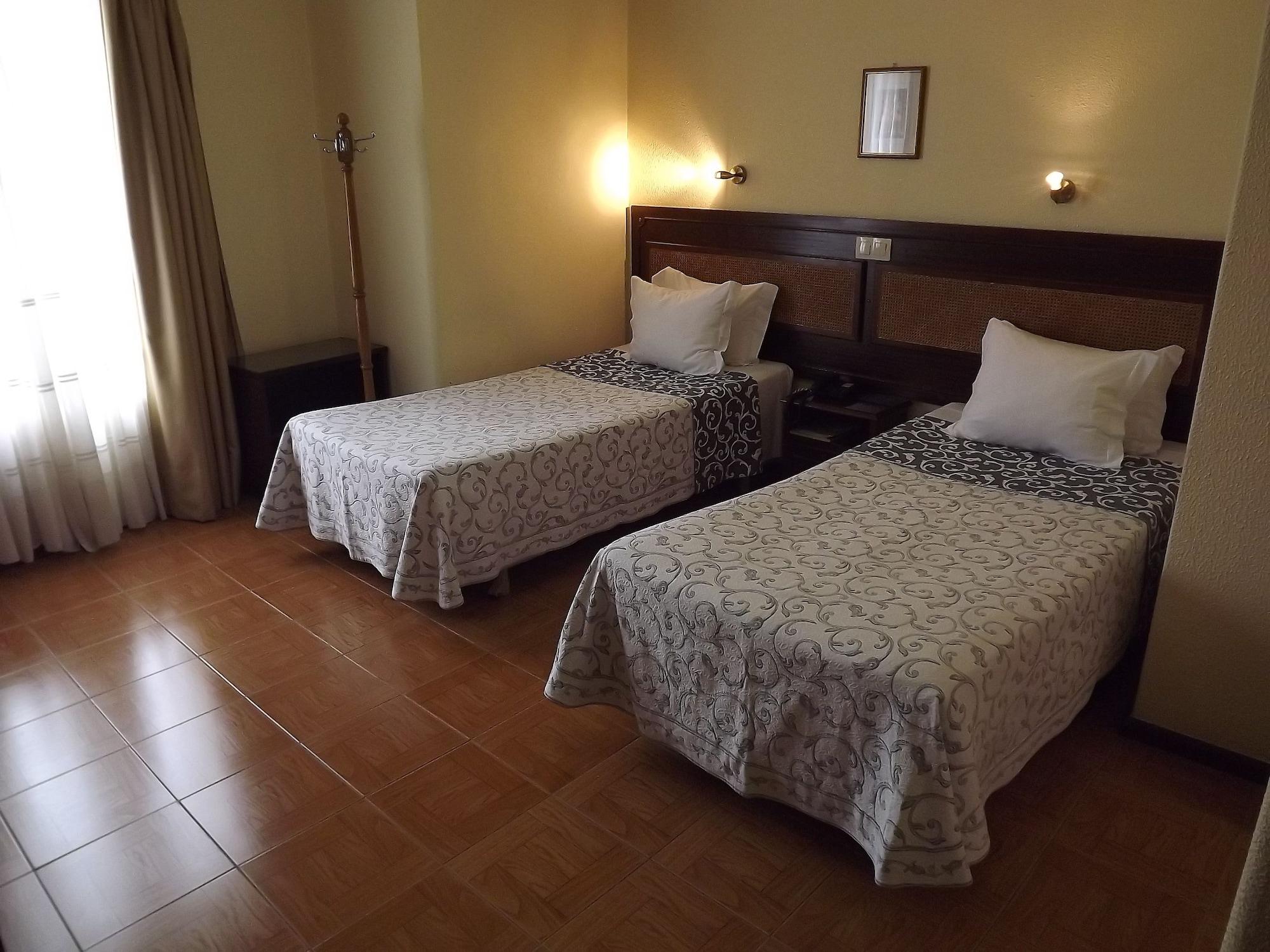 מטוסיניוס Hotel Porto Mar מראה חיצוני תמונה