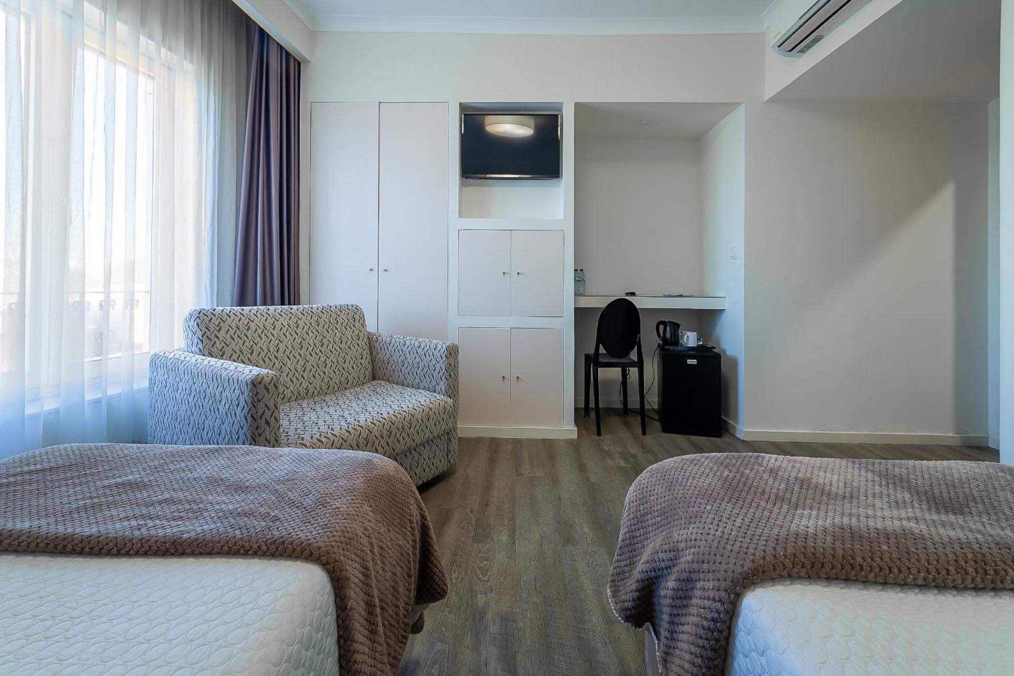 מטוסיניוס Hotel Porto Mar מראה חיצוני תמונה