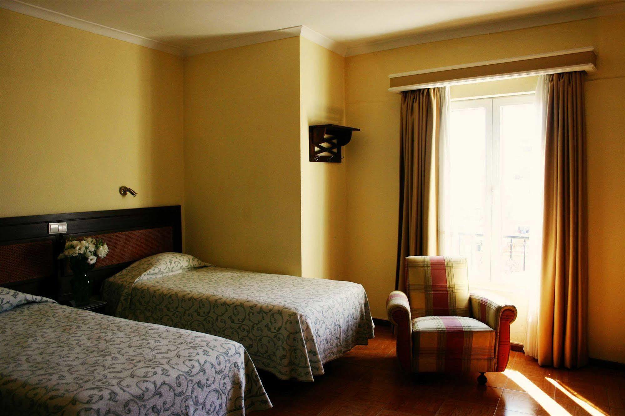 מטוסיניוס Hotel Porto Mar מראה חיצוני תמונה